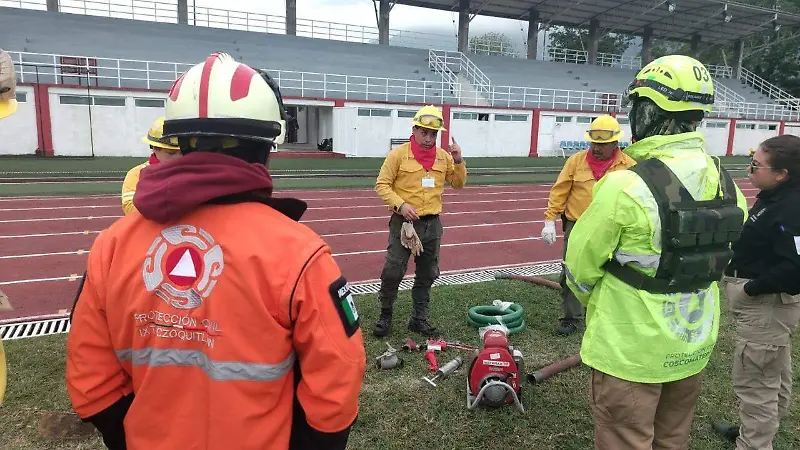 Reciben elementos de PC Ixtaczoquitlán, capacitación en incendios forestales